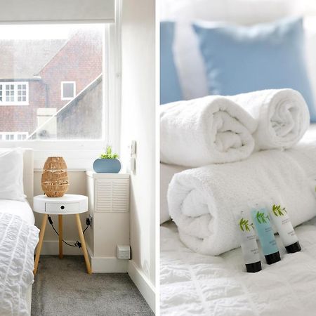 Great 2 Bedroom Apt By The Beach And Town Hove Buitenkant foto